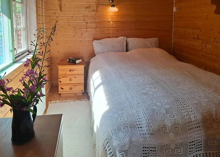 Family Cluster By Waterfall In Dom wakacyjny *